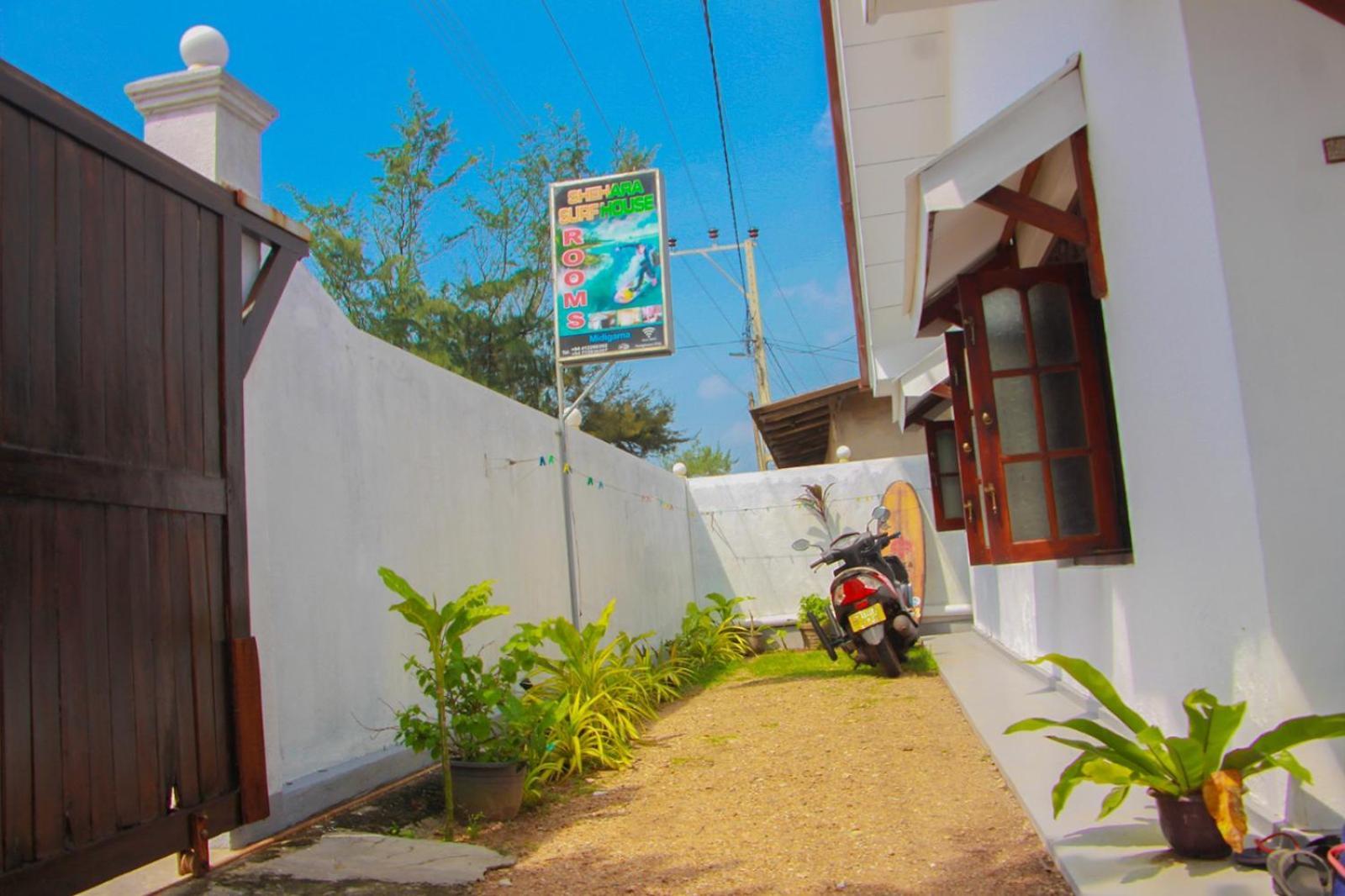 Shehara Sun Surf Lodge Midigama East Exteriér fotografie